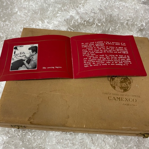 Vintage Camexco Hand Carved Cameo Set - Picture 11 of 14